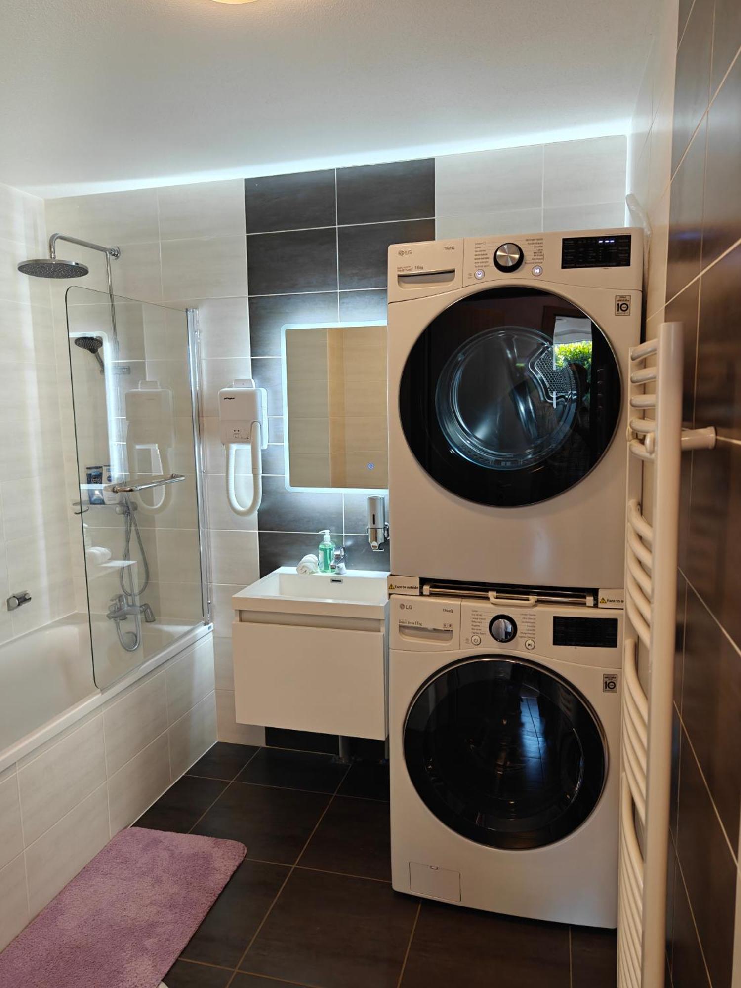 Charming Apartment With Garden, Free Parking Near Basel, Airport, Ger'Many, France, Saint-Louis  Luaran gambar